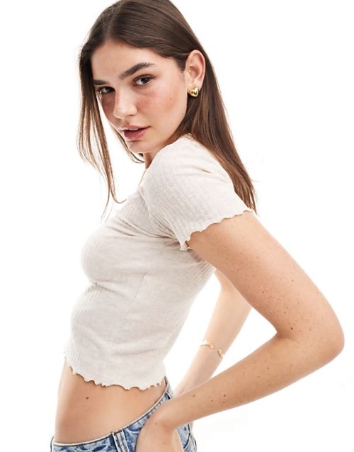 cropped lettuce edge t-shirt in stone